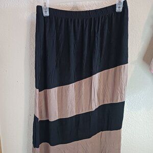 Black and tan skirt
